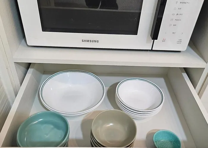 Modern, Cozy 2br In Yeonnam,hongdae,newly Opened Apartamento Seul
